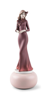 Статуэтки Женщины