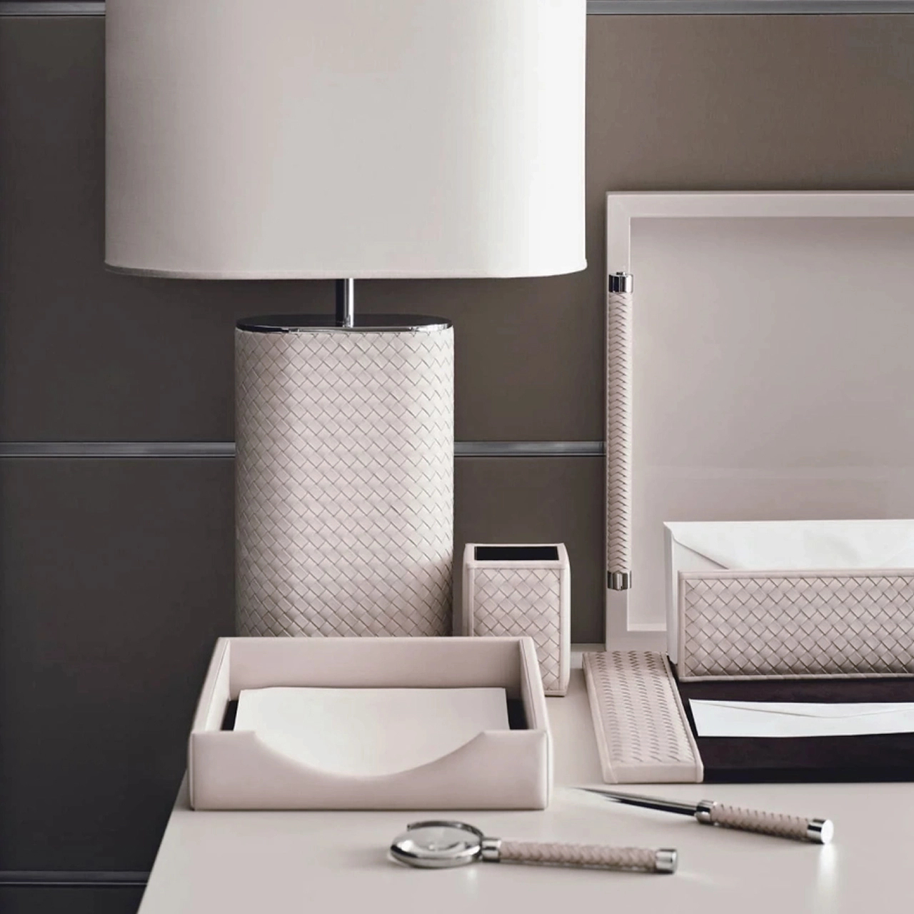 Подставка для писем CELIO 21x10 см кожа серая RIVIERE DS-PP/INTRV18