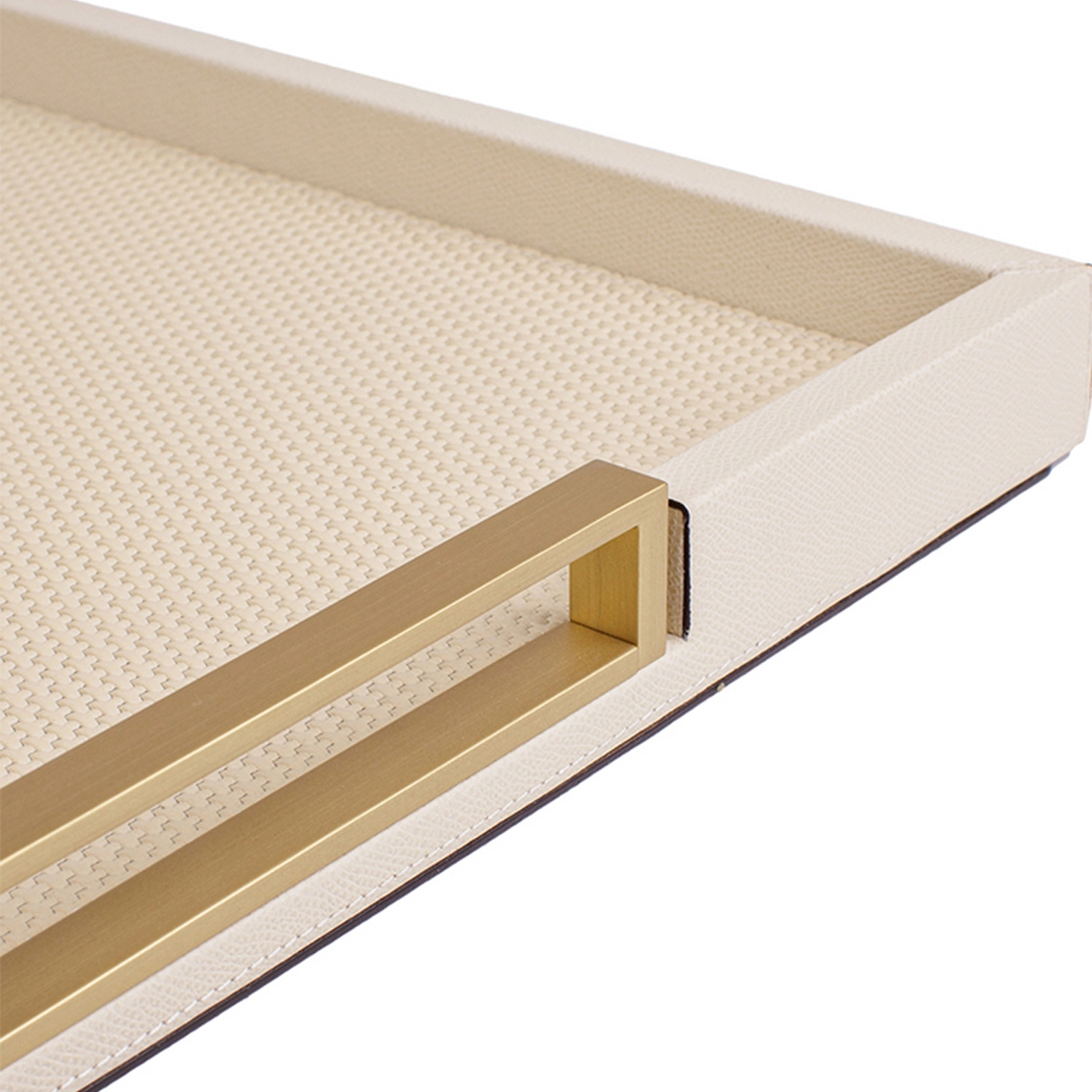 Поднос прямоугольный с ручками VICTOR 34х44 см кожа слоновая кость латунь GIOBAGNARA TV204.SP_BRASSX06ST06