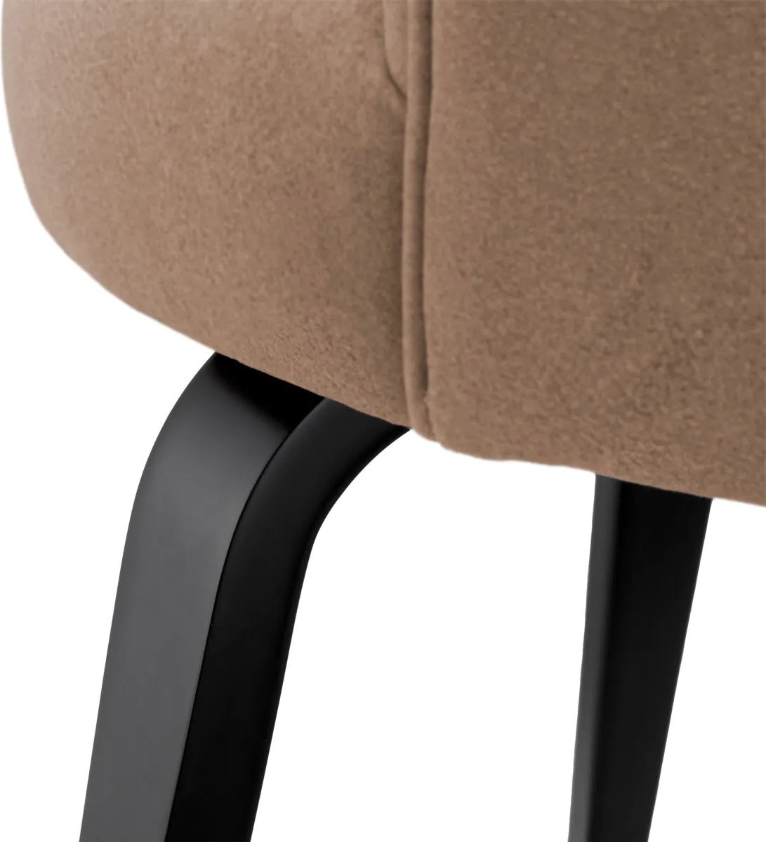 Обеденный стул VICHY с подлокотниками, бежевый чёрные ножки Eichholtz 119441