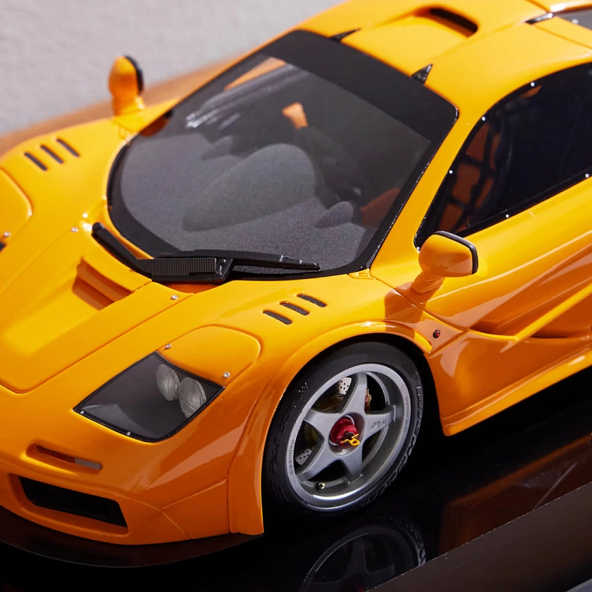 Декоративная статуэтка MCLAREN F1LM – 2