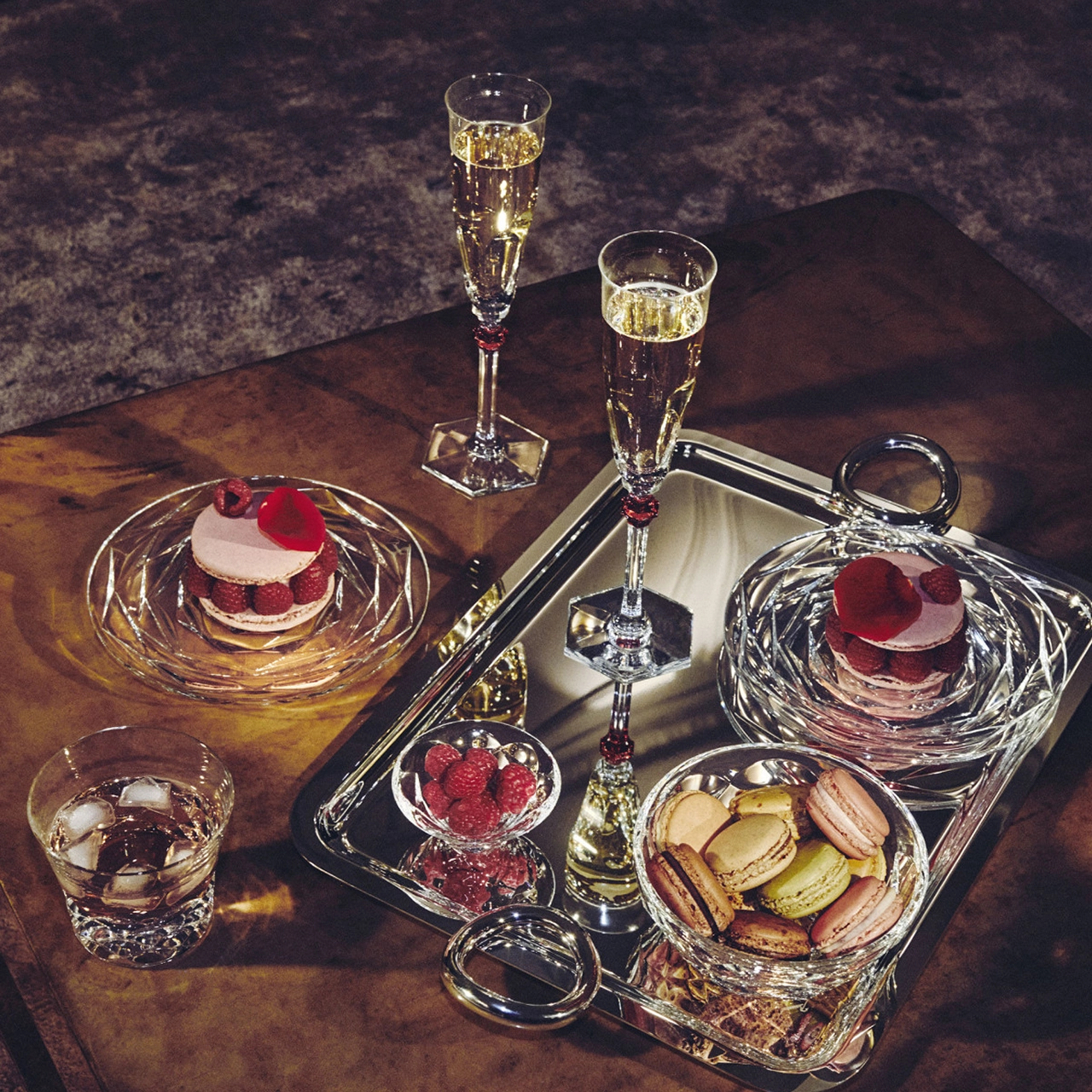 Тарелка десертная SWING 13 см хрусталь Baccarat 2813982