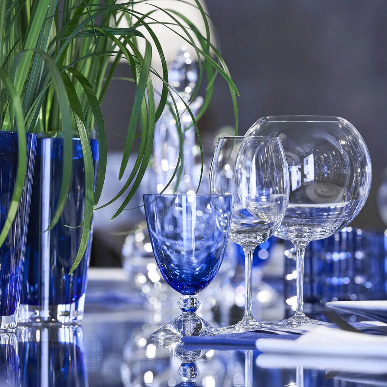 Набор из 2-х бокалов для вина VEGA 290 мл хрусталь голубой Baccarat 2812261