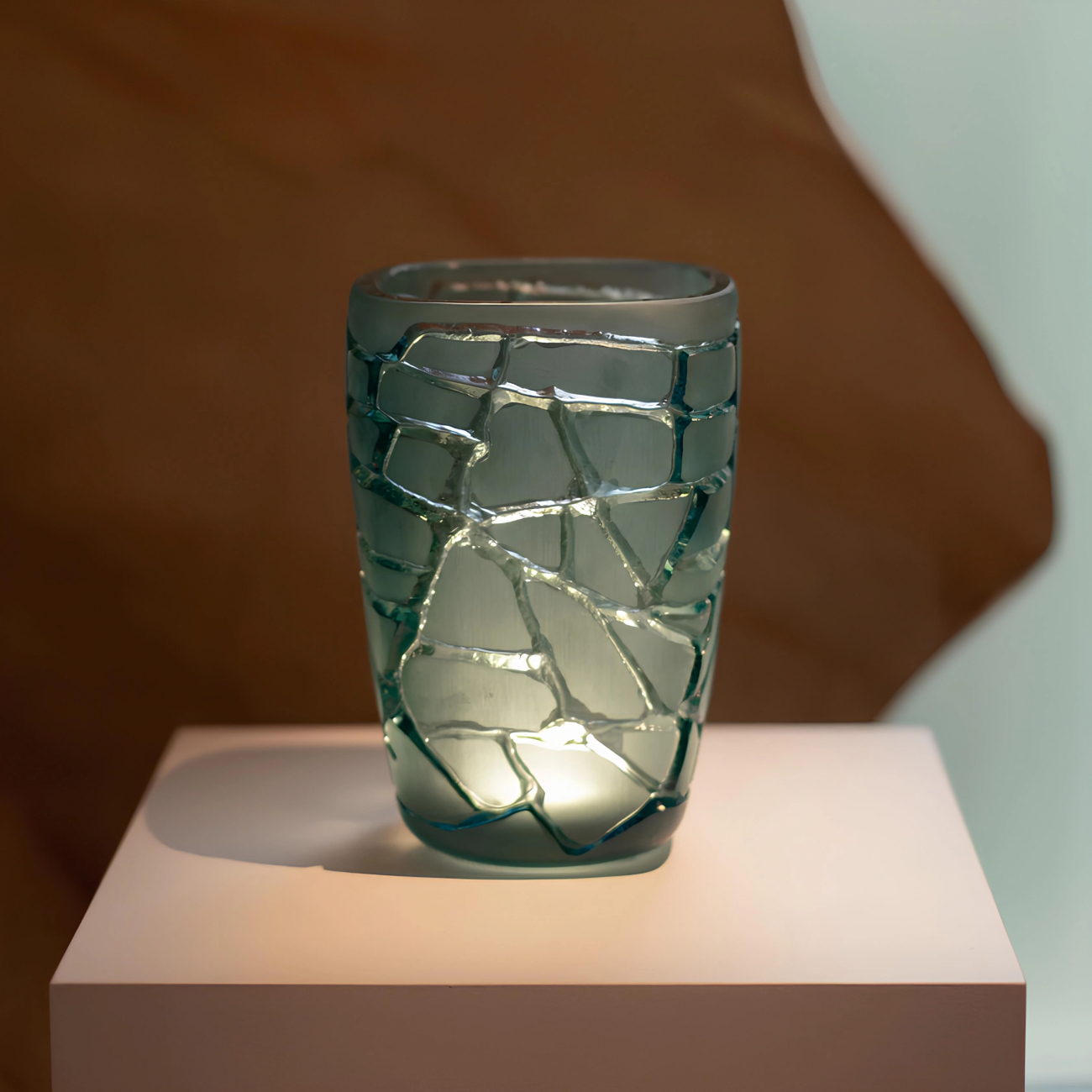 Ваза Magnitude 20 см бирюзовая, хрусталь Lalique 10828800