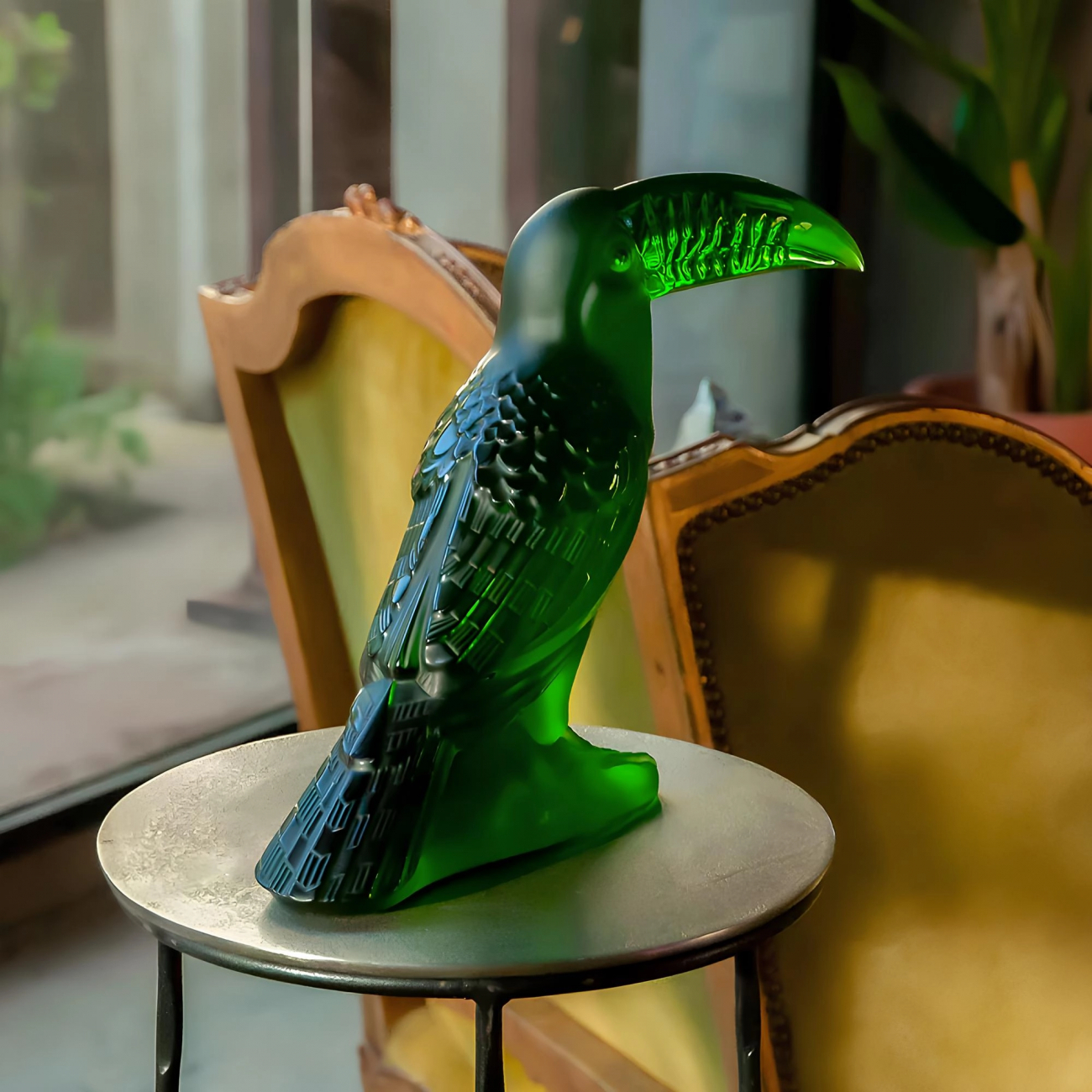 Скульптура Toucan Тукан 26 см зелёная, хрусталь Lalique 10759000
