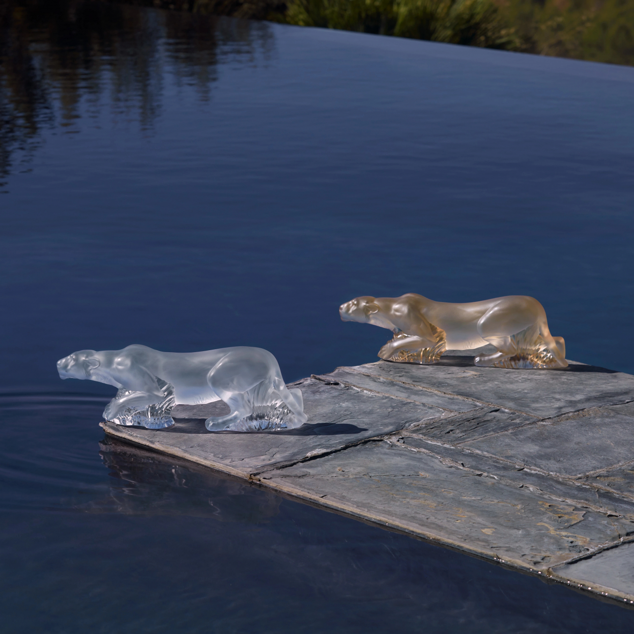 Статуэтка Timbavati Львица 58 см золотистая, хрусталь Lalique 10788300