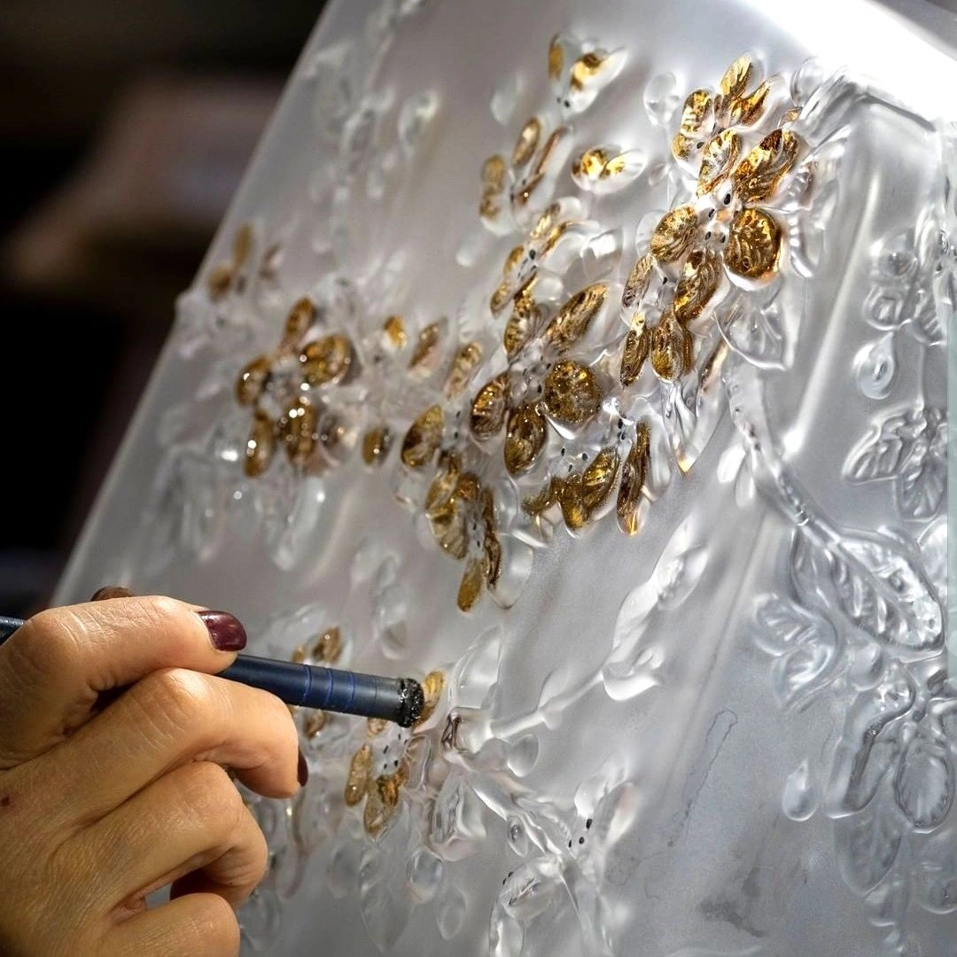 Ваза Fleurs De Cerisier 40 см прозрачная, хрусталь с позолотой Lalique 10708000