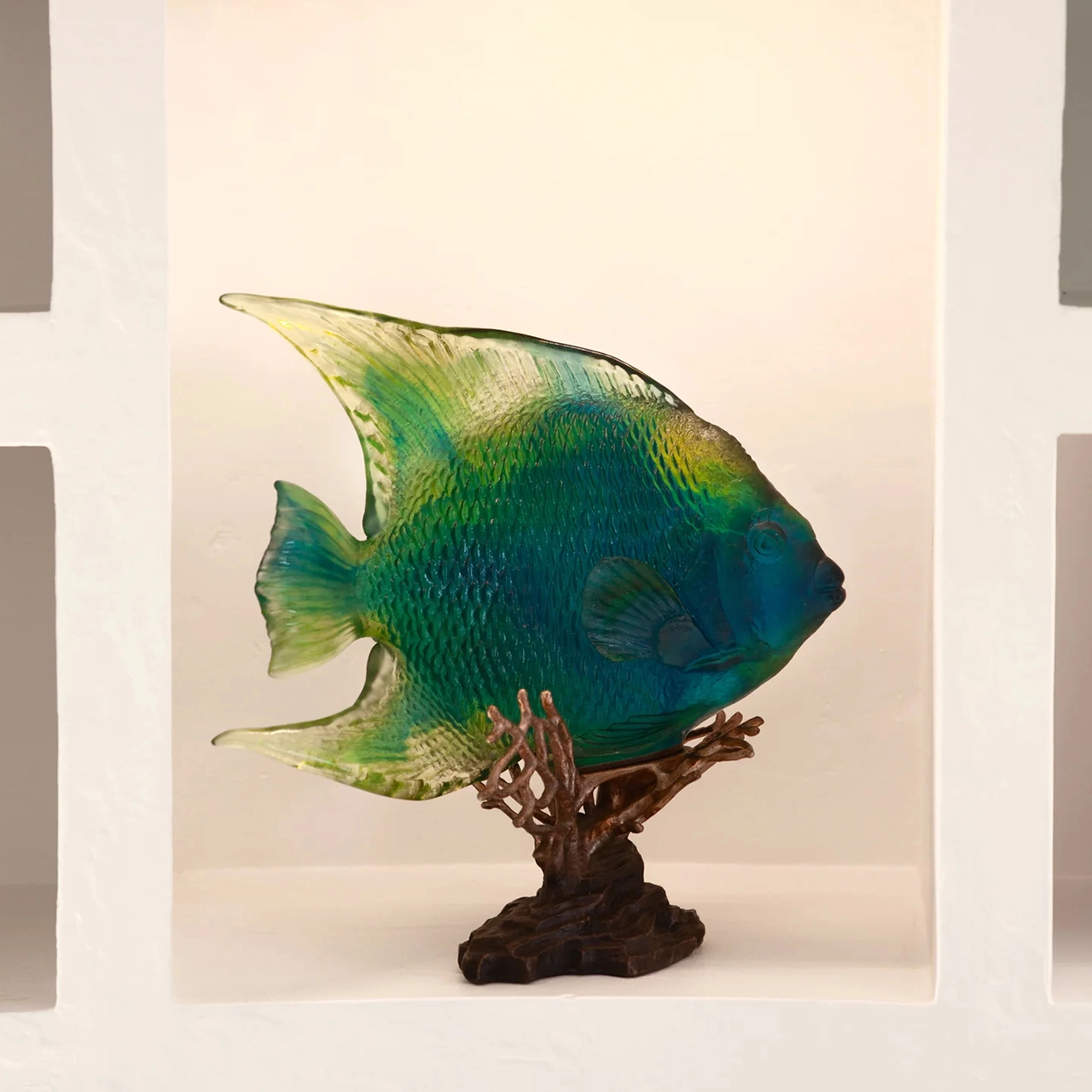 Скульптура CORAL SEA ANGELFISH 32.7 см хрусталь сине-желтая Daum 05729-1