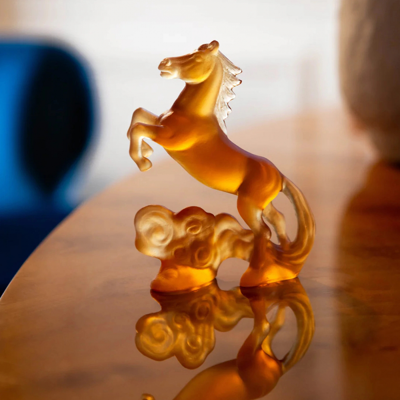 Скульптура Лошадь 12 см хрусталь янтарная Daum 05859-1