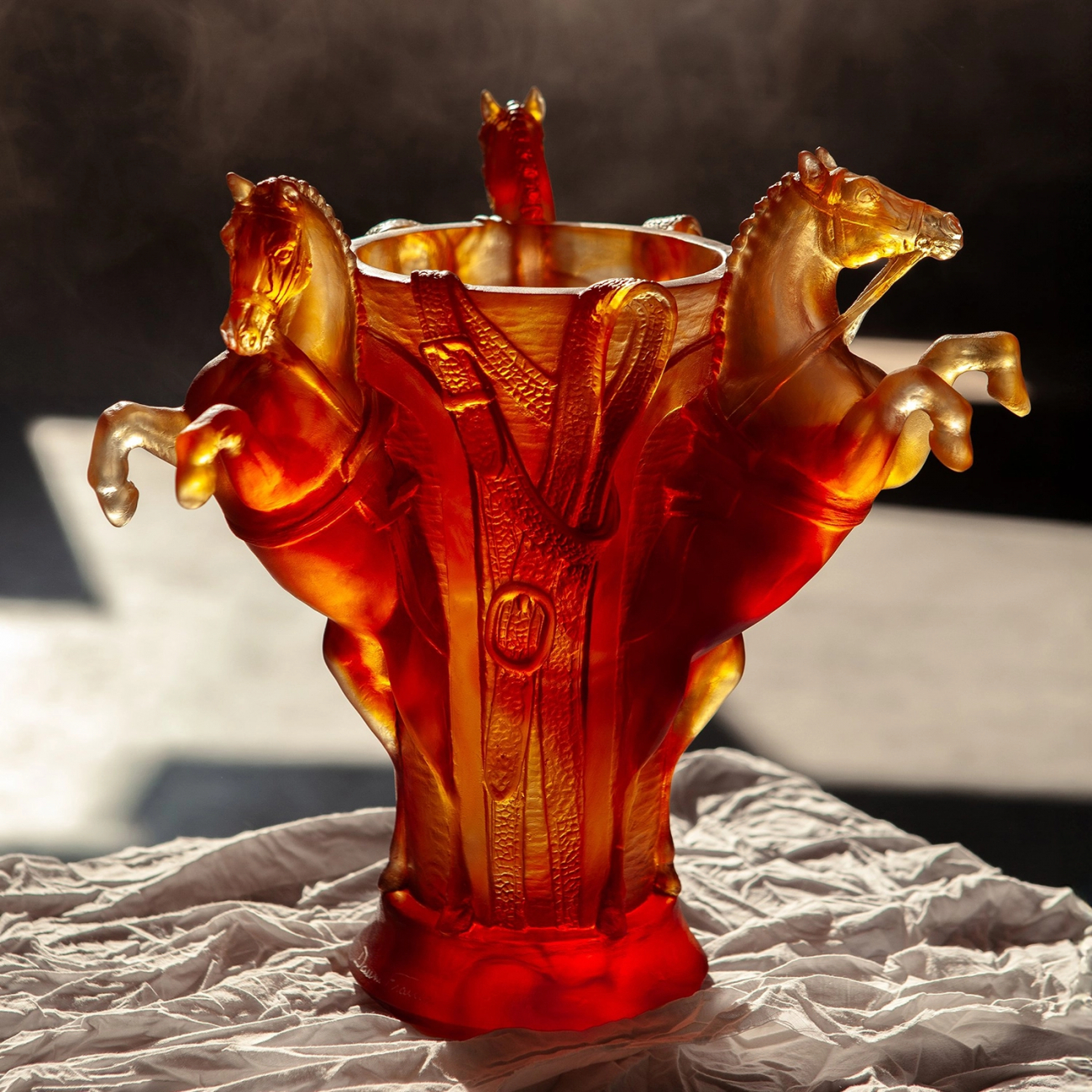 Ваза REVE EQUESTRE 28 см хрусталь янтарная – 2