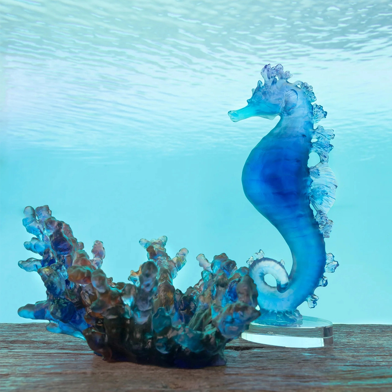 Скульптура CORAL SEA Морской конек 39.5 см хрусталь синяя Daum 05714