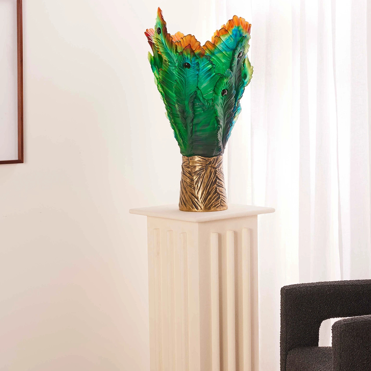 Ваза для цветов FLEUR DE PAON MAGNUM 76 см хрусталь зеленая Daum 05724
