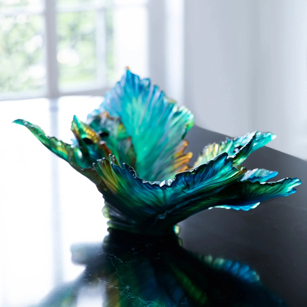 Блюдо сервировочное FLEUR DE PAON 36.5 см хрусталь зеленое Daum 05706