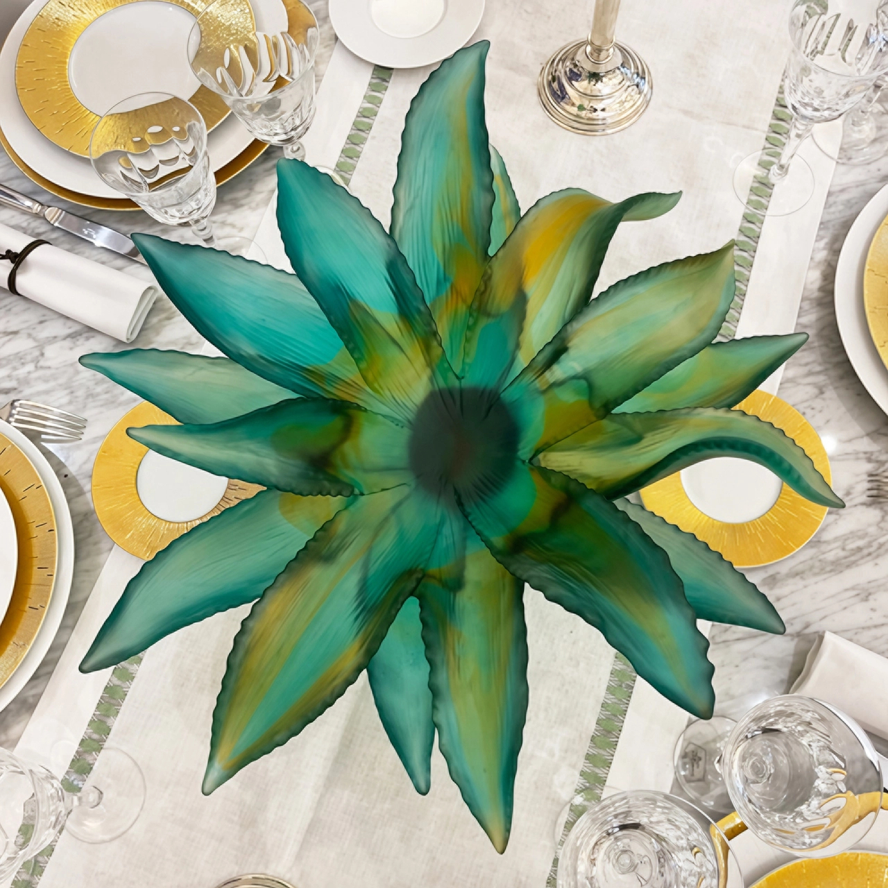 Блюдо для центра стола JARDIN DE CACTUS AGAVE 63 см хрусталь зеленое Daum 05664