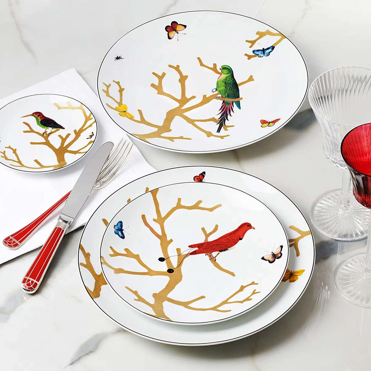 Тарелка для хлеба и масла AUX OISEAUX 14 см фарфор Bernardaud 2488/2554