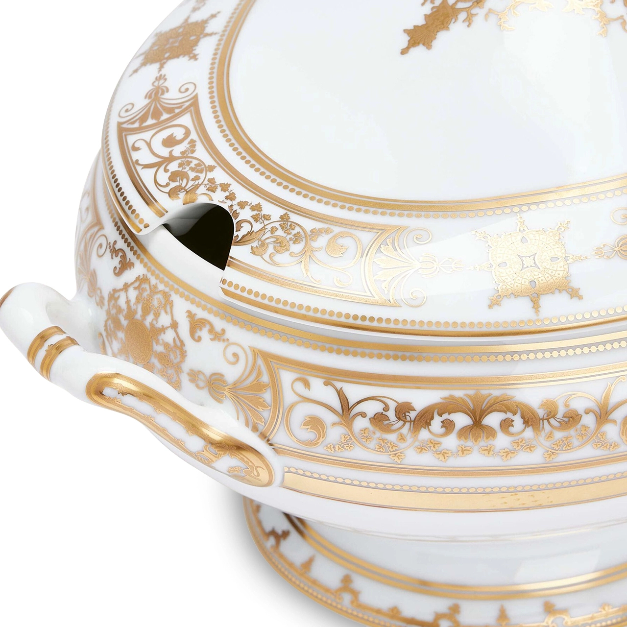 Супница AUX ROIS OR 2 л фарфор белая золото Bernardaud 1847/147