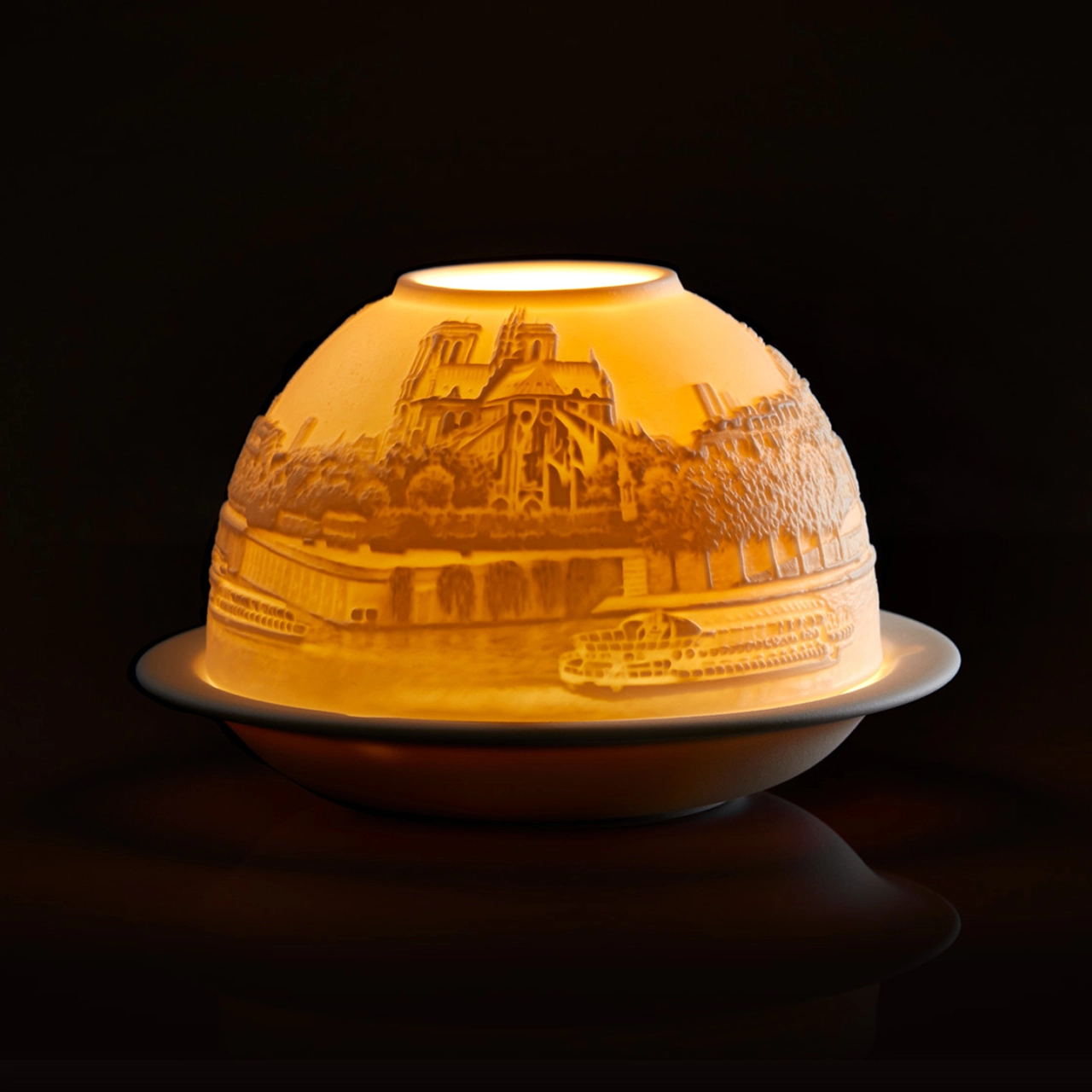 Подсвечник-литофан PARIS ALONG THE SEINE с ароматической свечой 7.5 см фарфор Bernardaud 2127/5077