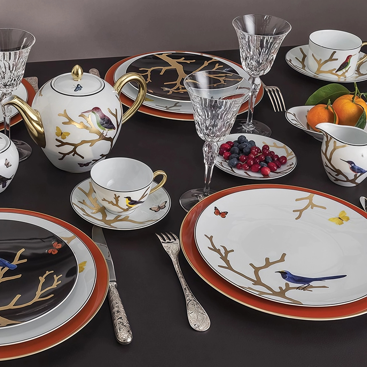 Тарелка обеденная AUX OISEAUX 26 см фарфор Bernardaud 2488/2452