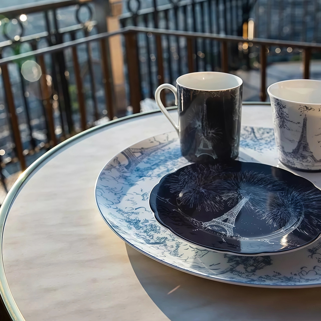 Свеча ароматизированная TOUT PARIS BLEU NUIT в стакане 9 см фарфор Bernardaud I225/3843