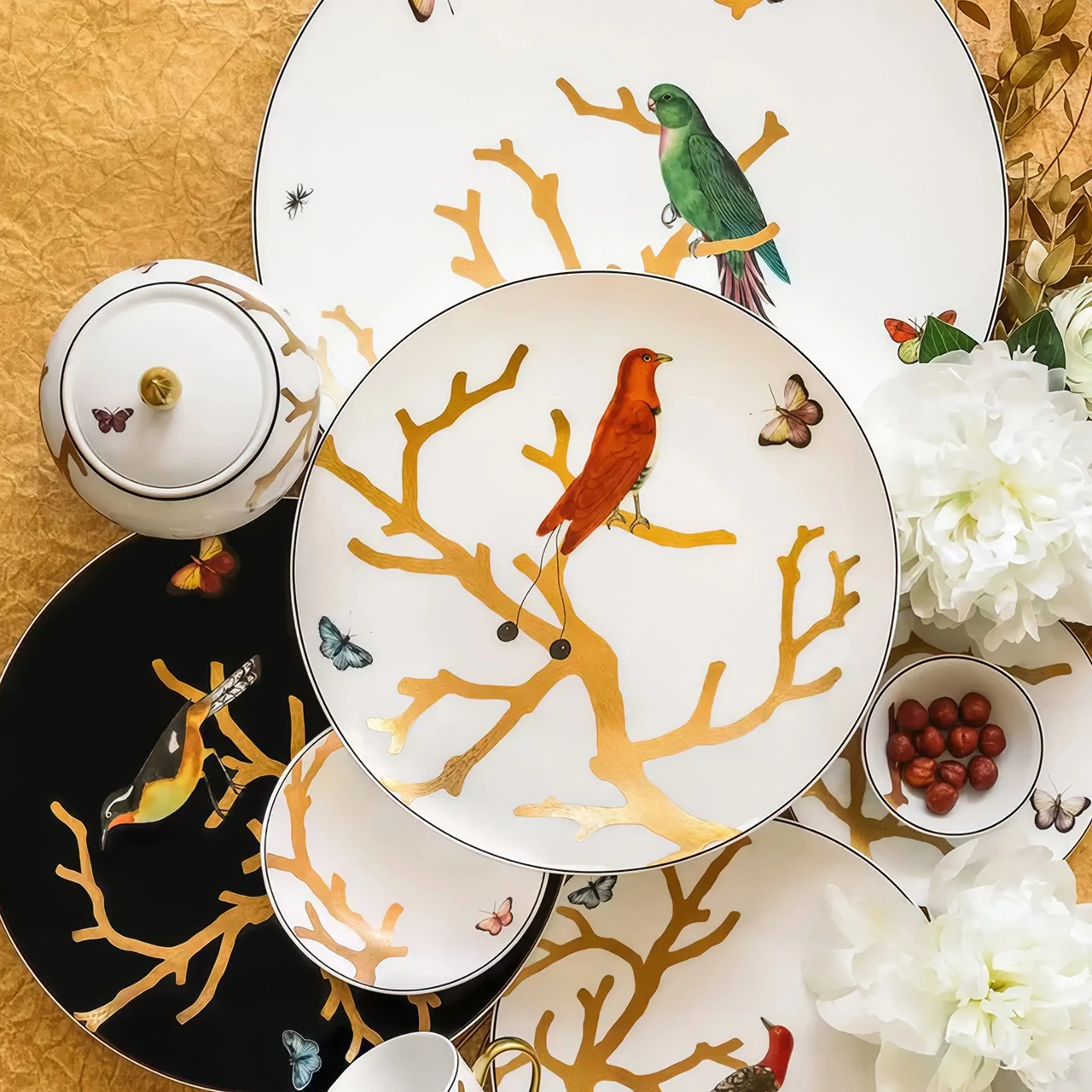 Сахарница AUX OISEAUX 300 мл фарфор Bernardaud 2488/3091