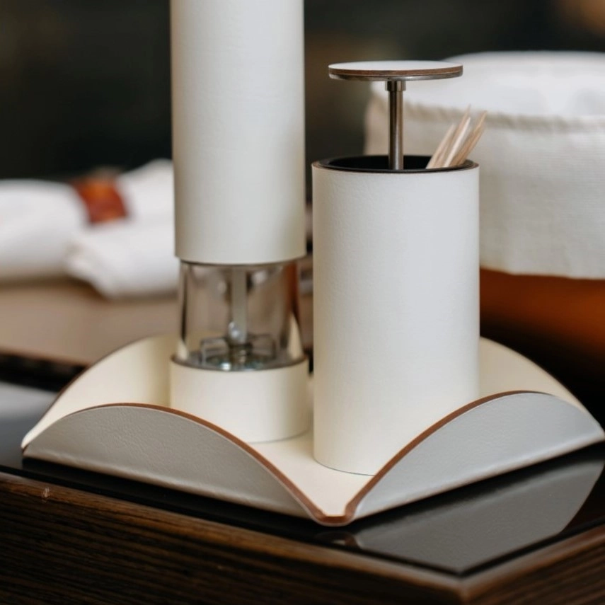 Подставка для сервировки 15x15 чёрная кожа ADJ 0020.01.TS30