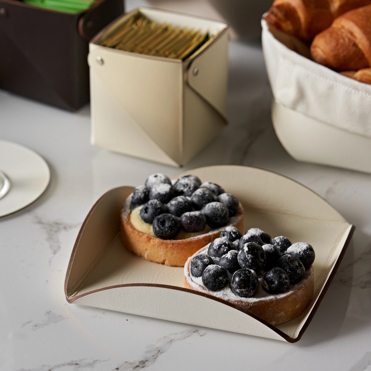 Подставка для сервировки 15x15 панна кота, кожа – 2