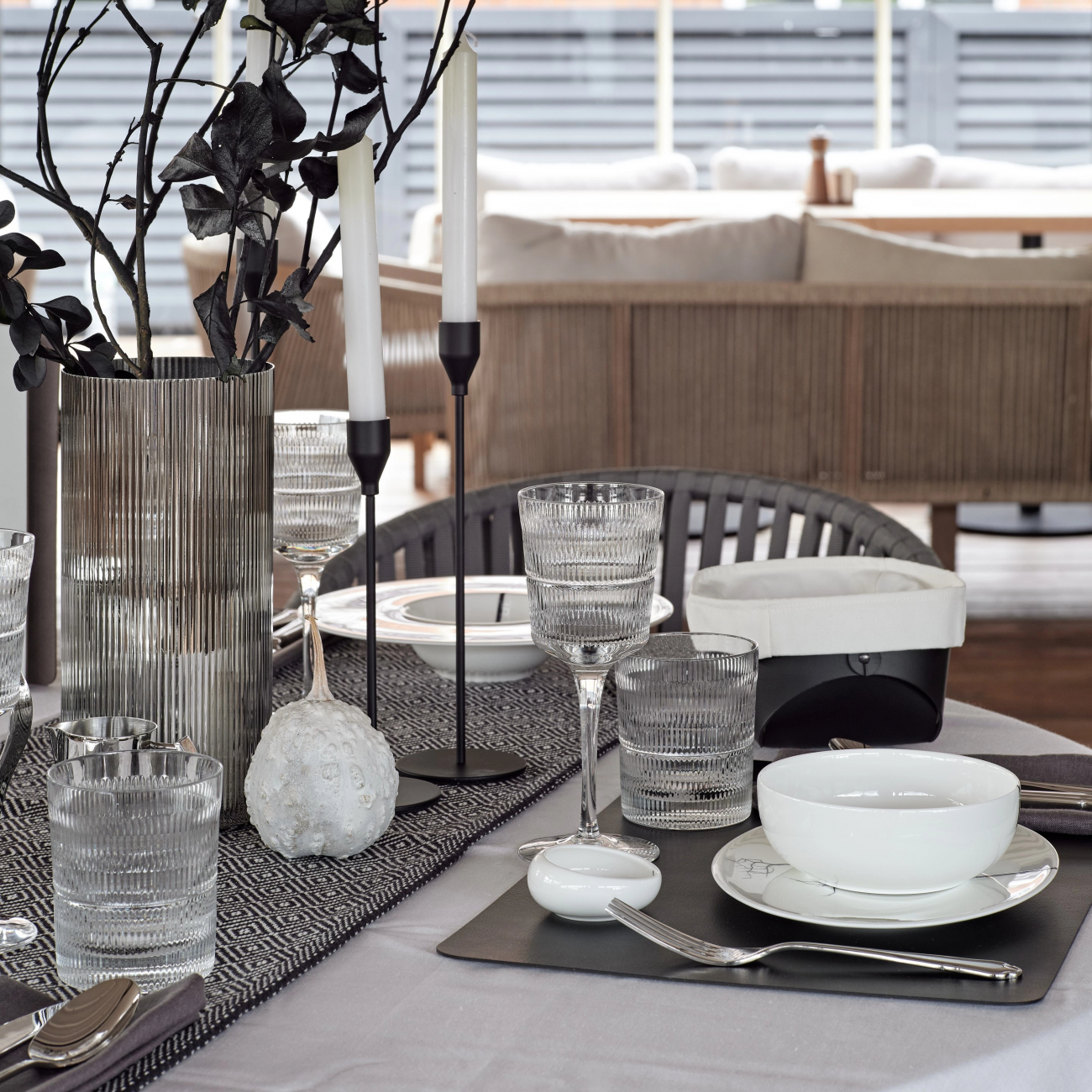 Корзина для хлеба FLORA 15х15 чёрная, кожа – 2