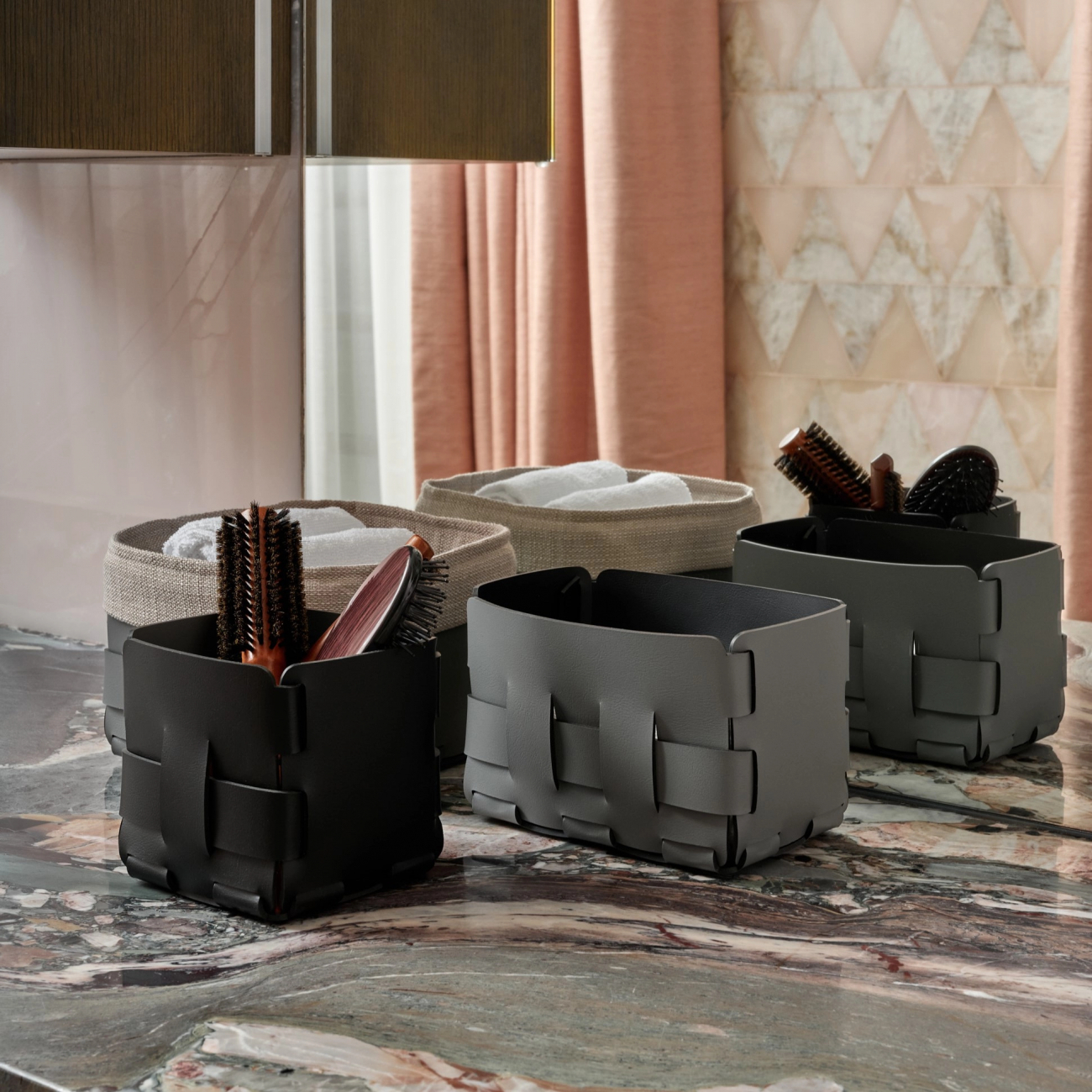 Корзиночка Mini BOTTEGA 12х12 чёрная, кожа – 2