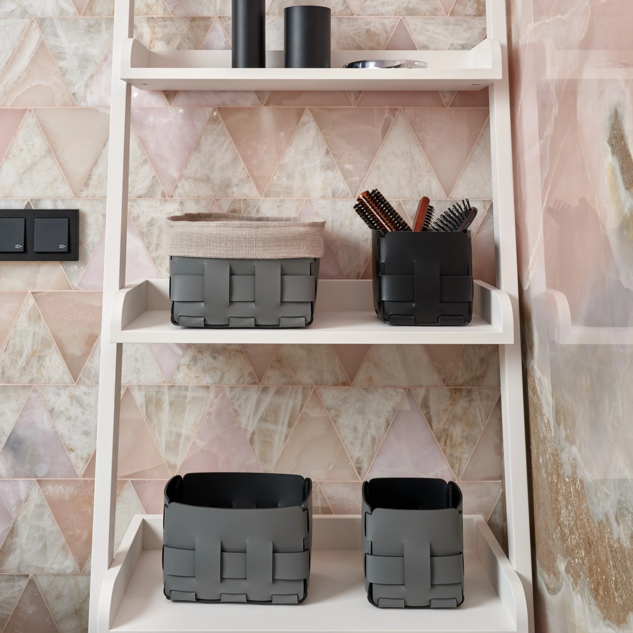 Корзиночка Mini BOTTEGA 12х12 серая, кожа ADJ 1013.03.TS30