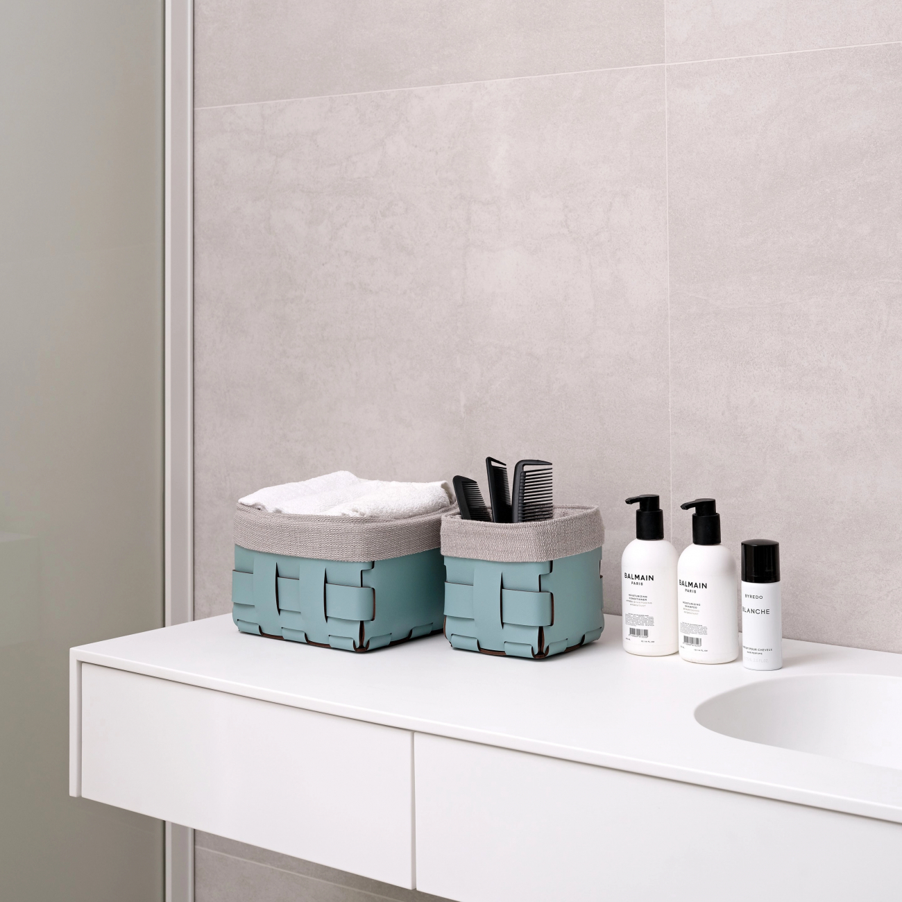 Корзиночка Mini BOTTEGA 12х12 небесно-голубая, кожа – 2