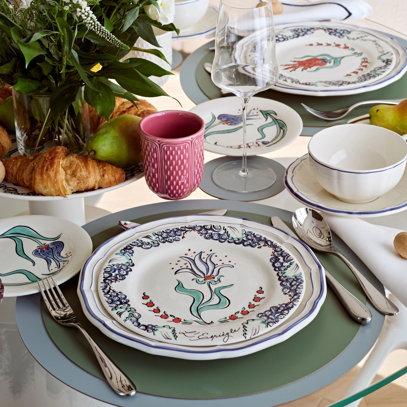 Плейсмат круглый двусторонний 35 см небесно-голубой и эвкалипт, кожа – 2