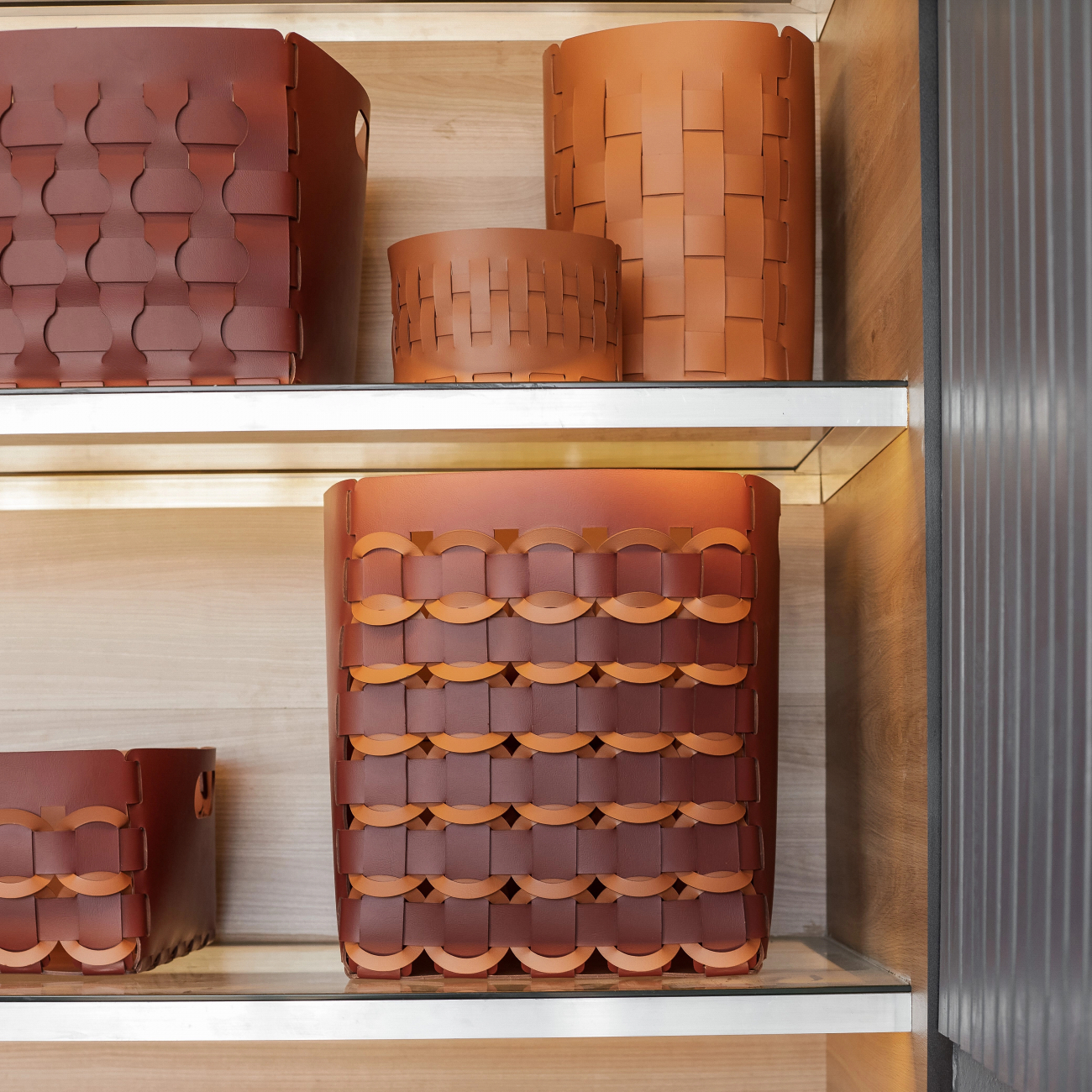 Корзина BOTTEGA круглая 12 см коньяк, кожа ADJ 1512.09.TS16