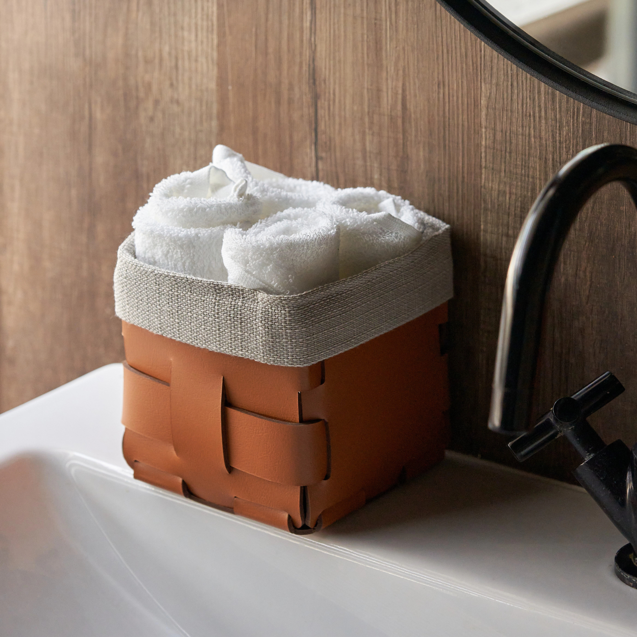 Корзиночка Mini BOTTEGA 12х12 коньяк, кожа ADJ 1013.09.TS30