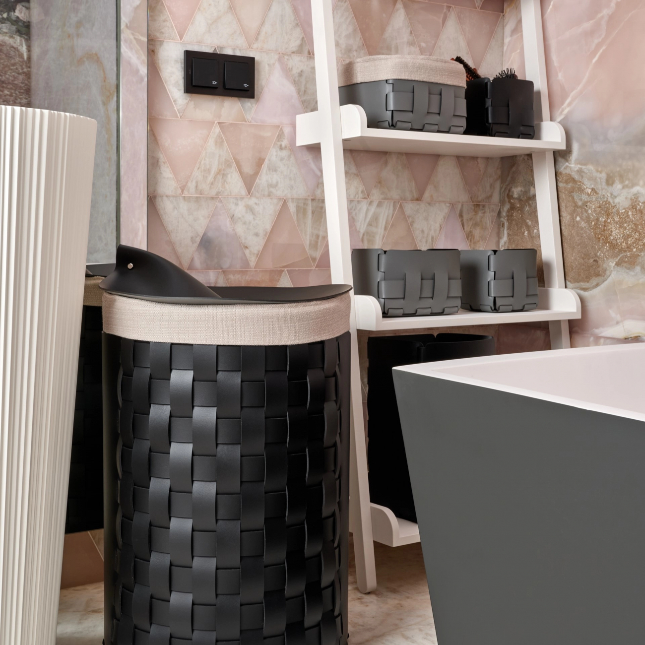 Корзиночка Mini BOTTEGA 12х19 серая, кожа ADJ 1012.03.TS30