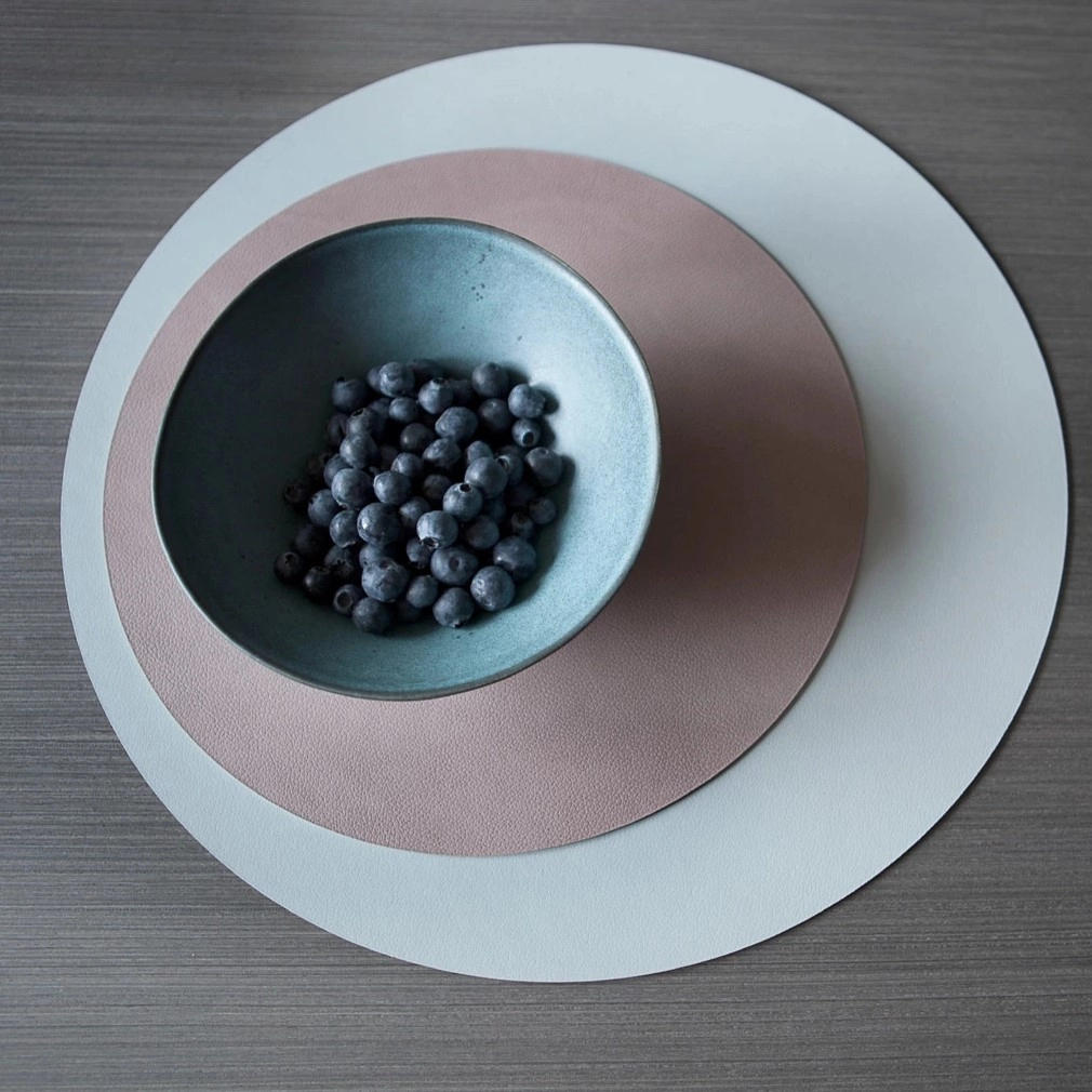 Плейсмат круглый двусторонний 40 см устричный-пепельная роза, кожа – 2