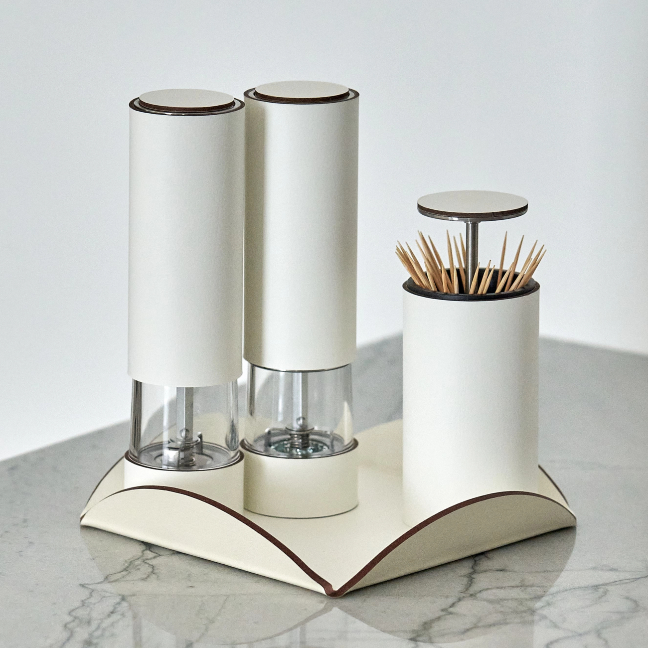 Электрическая мельница для специй 17 см белая, кожа ADJ 0090.10