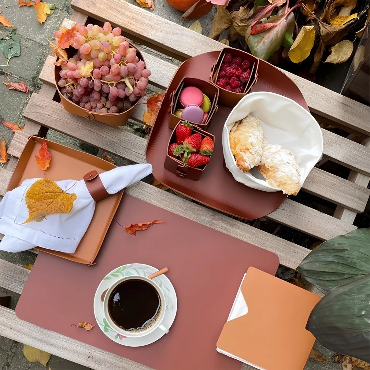 Подставка бордо 35х35 кожа ADJ 0019.30.TS30