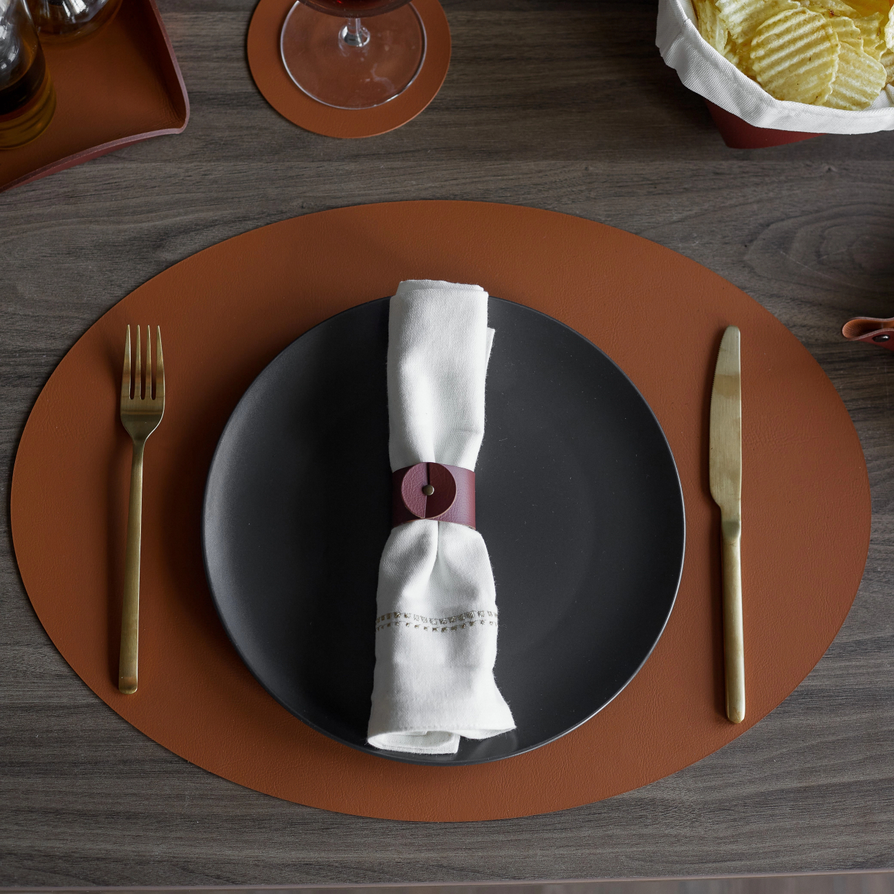 Плейсмат овальный двусторонний 47.5х35 см коньяк-бордо, кожа – 2