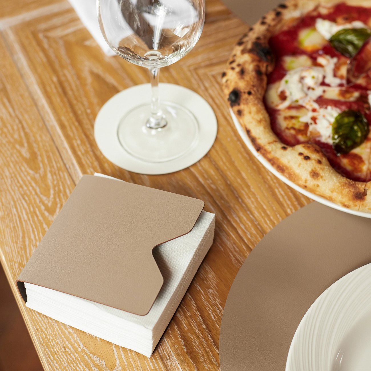 Салфетница WIND 13x13 капучино, кожа – 2