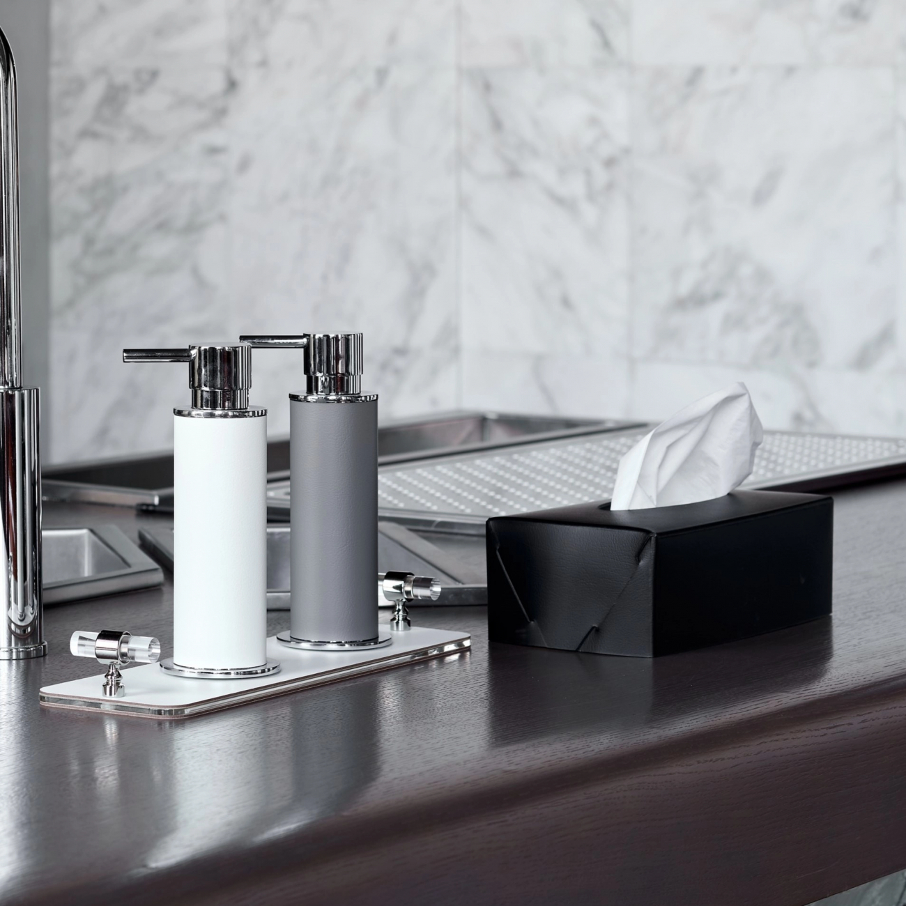 Салфетница для Kleenex 23x12 чёрная, кожа – 2