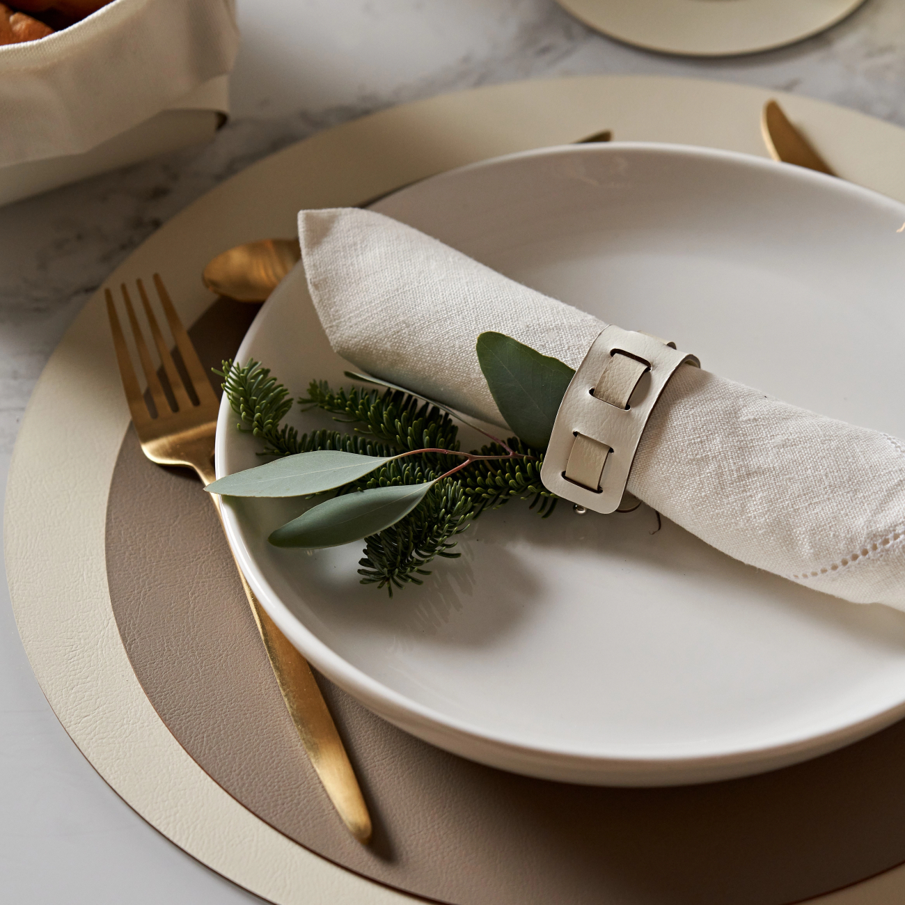 Кольцо для салфеток 5 белое, кожа ADJ 010B.10.TS16