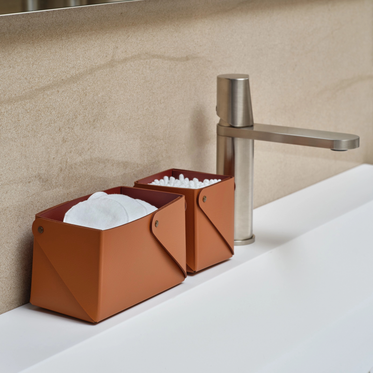 Коробочка MIU 7х7 коньяк, кожа – 2