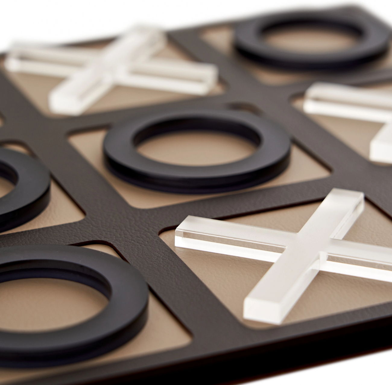 Крестики-нолики 24x24 шоколад, акрил, кожа ADJ 8001.06