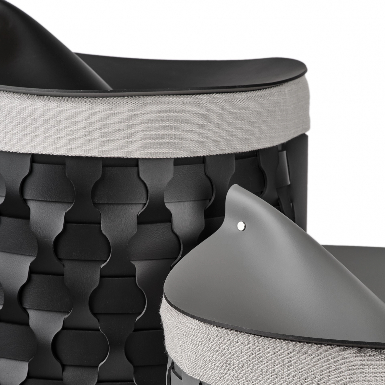 Крышка для корзины круглая 38 см чёрная, кожа ADJ 0038.01.TS30