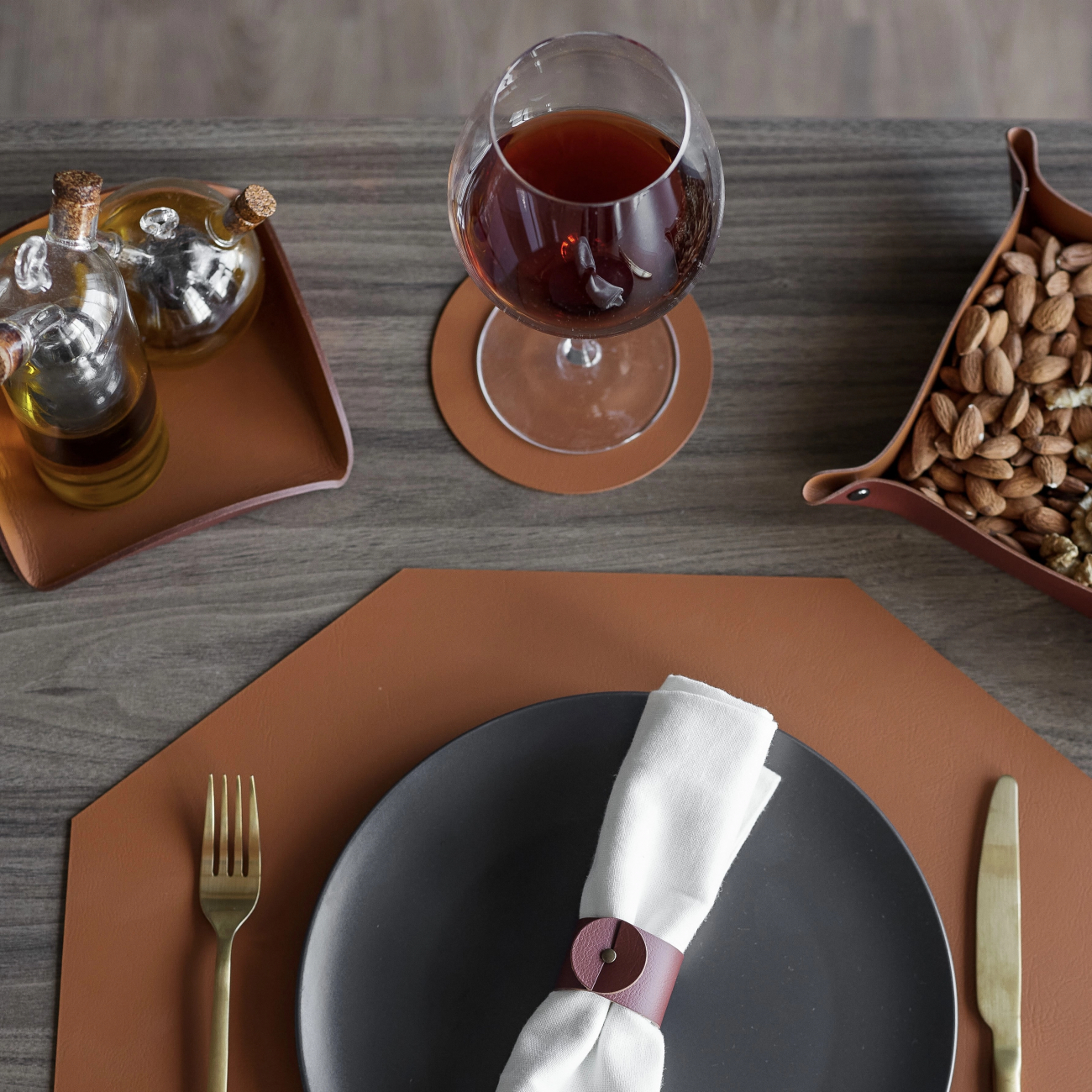 Подставка коньяк 20х20 кожа – 2