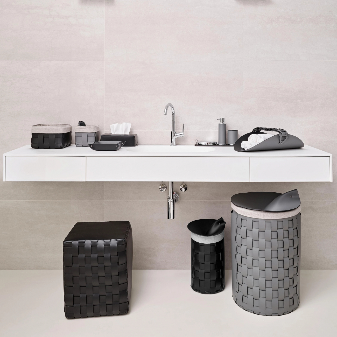 Корзиночка Mini BOTTEGA 19х19 чёрная, кожа – 2