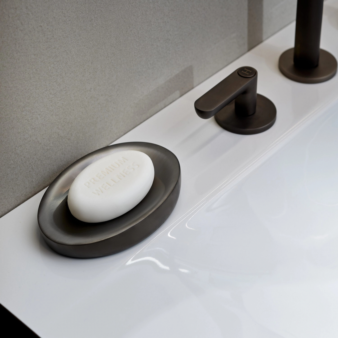 Мыльница 14x9.5 см матовый графит ADJ 4940.GM