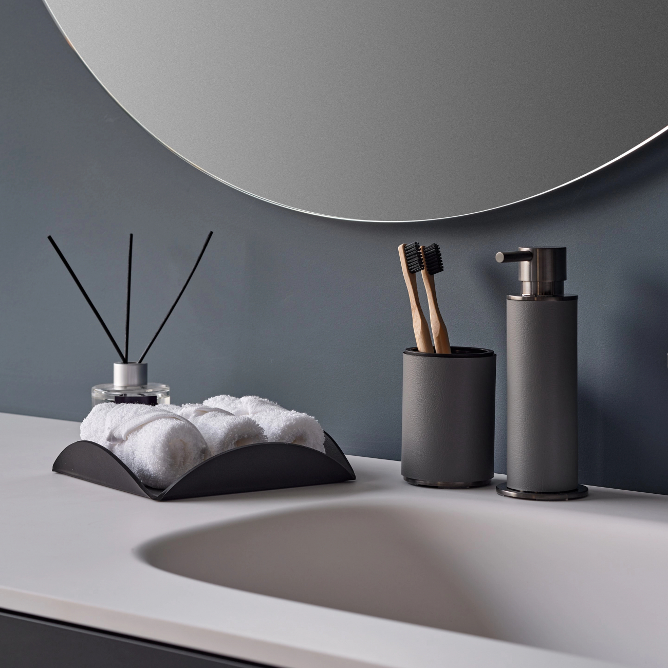 Стакан для зубных щеток серый, матовый графит – 2