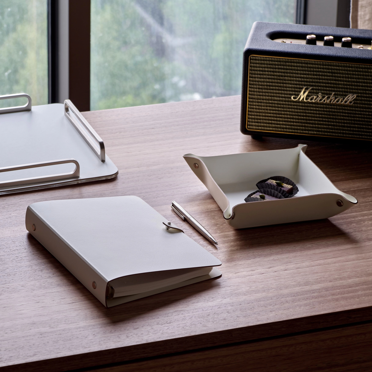 Блокнот 25х16.5 белый, кожа ADJ 1625.10.TS16