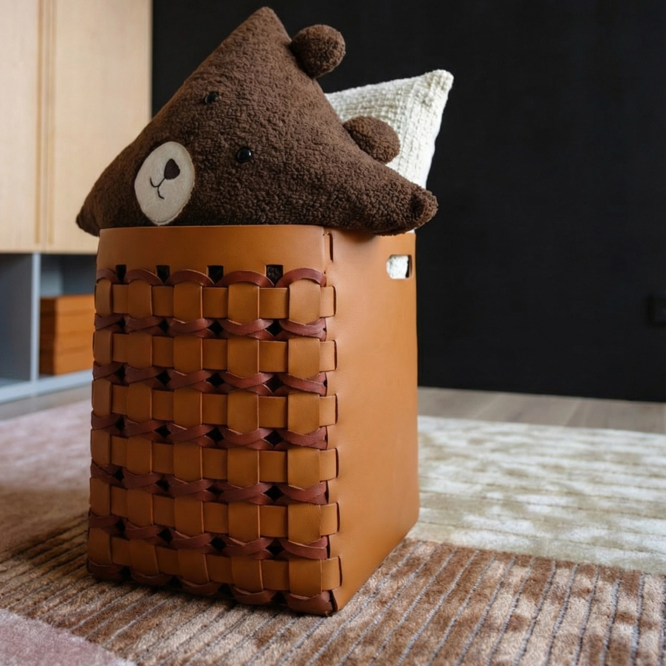 Корзина GEOMETRIA 35x35 круглое плетение, коньяк, кожа ADJ 3047R.09.TS30